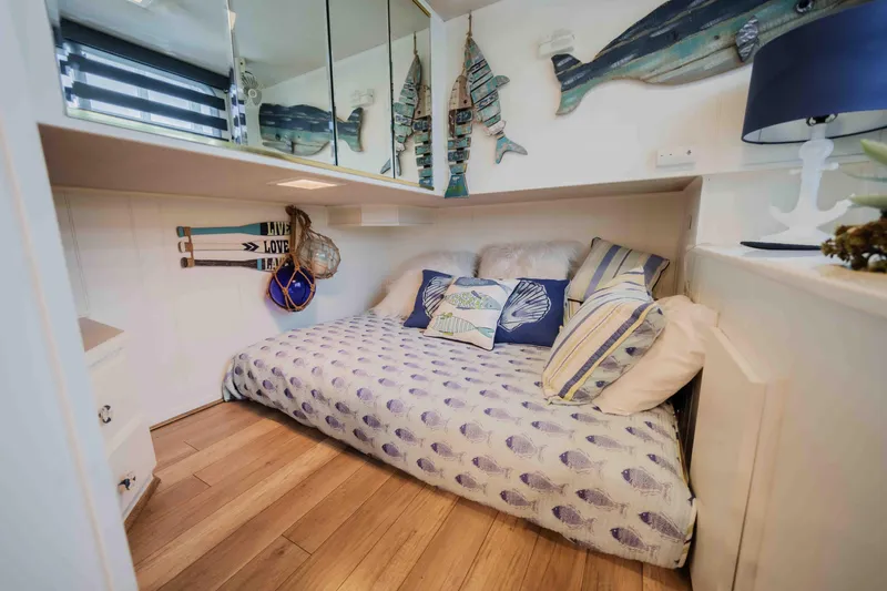 Slide: The Image of Sumerset Houseboat 1998 - 56