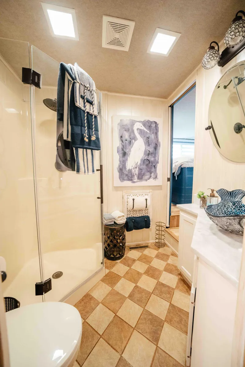 Slide: The Image of Sumerset Houseboat 1998 - 60