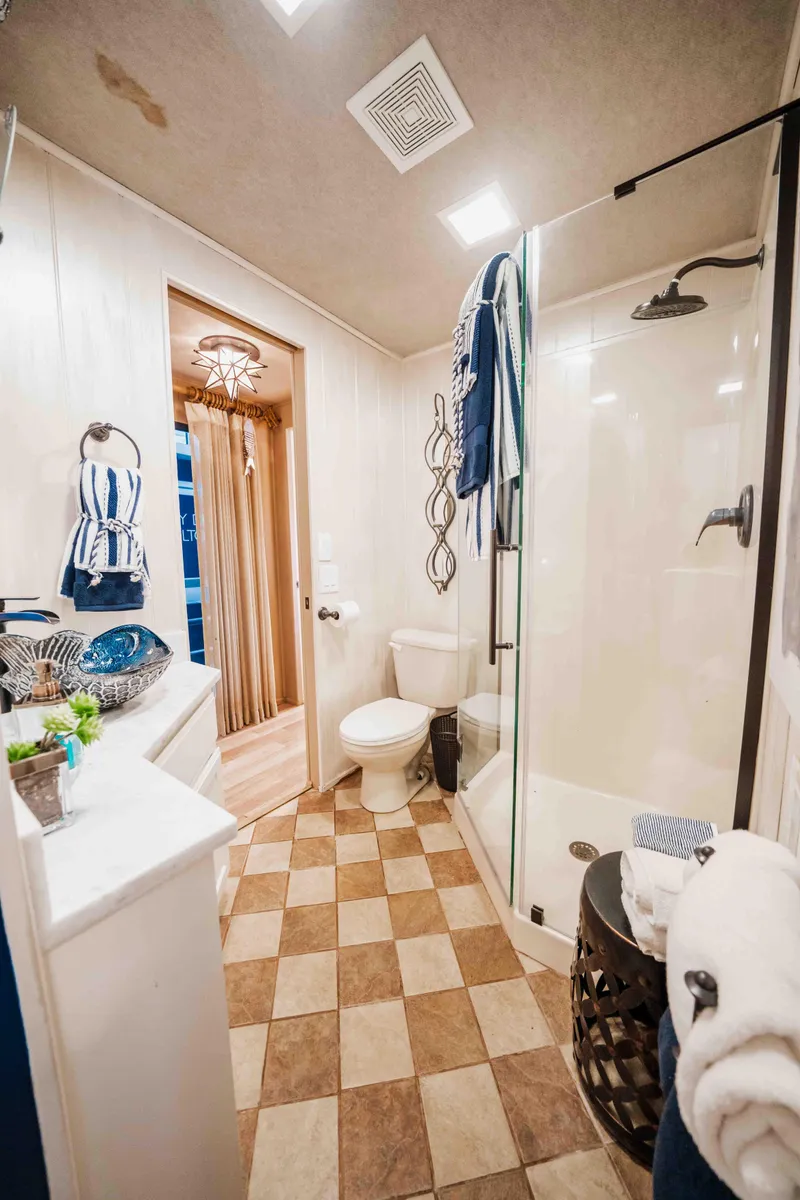 Slide: The Image of Sumerset Houseboat 1998 - 63