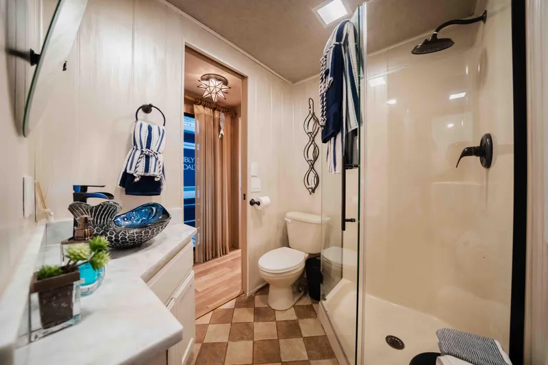 Slide: The Image of Sumerset Houseboat 1998 - 64