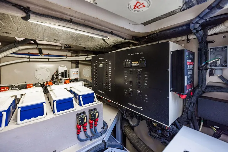 Slide: The Image of Sea Ray L650 Fly 2016 - 81