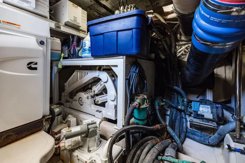 Slide: The Image of Sea Ray L650 Fly 2016 - 82