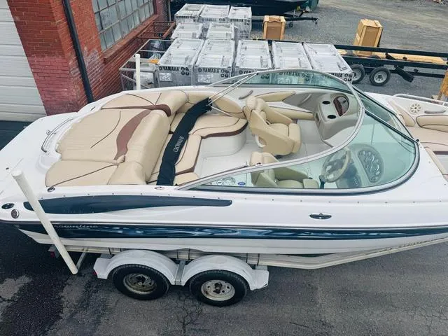 The Image of Crownline Boats 216 LS 2004 - 1