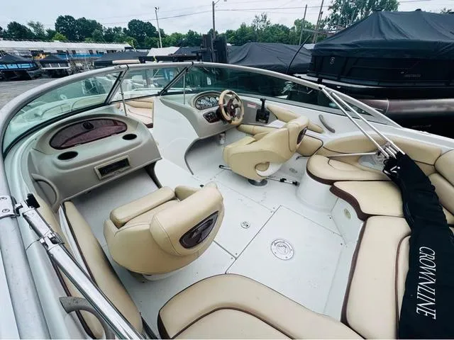 Slide: The Image of Crownline Boats 216 LS 2004 - 5
