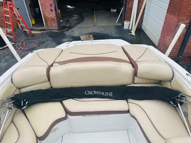 Slide: The Image of Crownline Boats 216 LS 2004 - 8