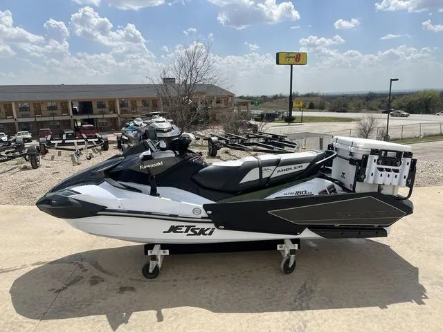 Slide: The Image of Kawasaki Ultra® 160LX-S Angler 2025 - 24