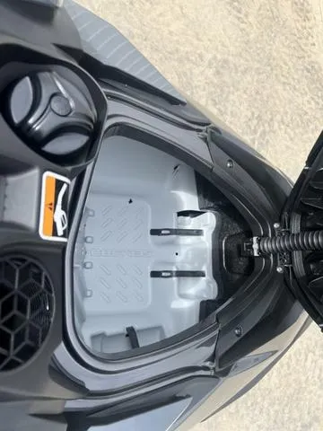 Slide: The Image of Sea-Doo GTR 2025 - 12