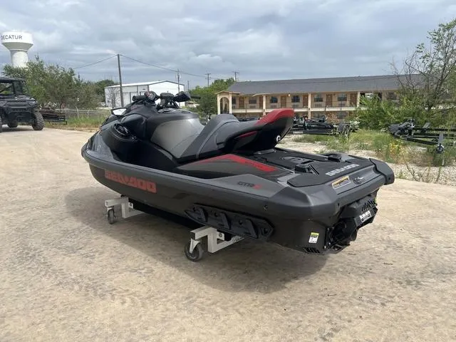 Slide: The Image of Sea-Doo GTR 2025 - 6
