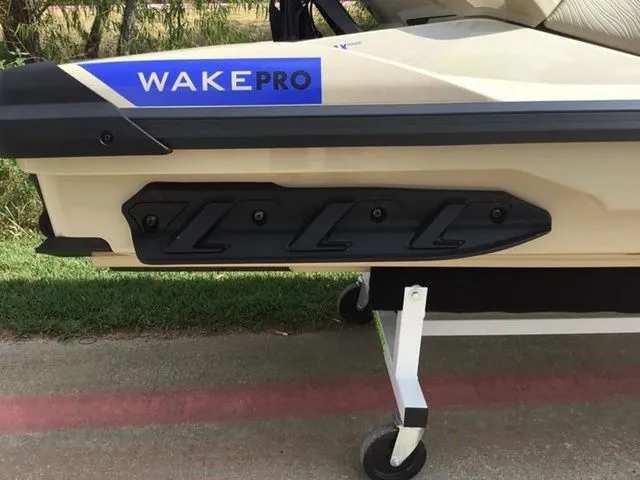 Slide: The Image of Sea-Doo Wake 2025 - 15