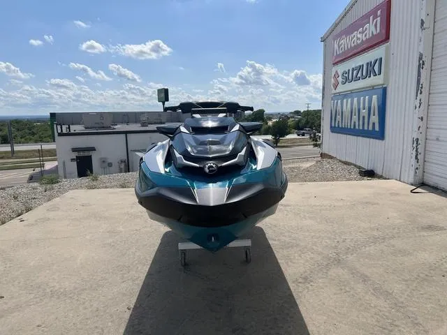 Slide: The Image of Sea-Doo GTX 2025 - 3