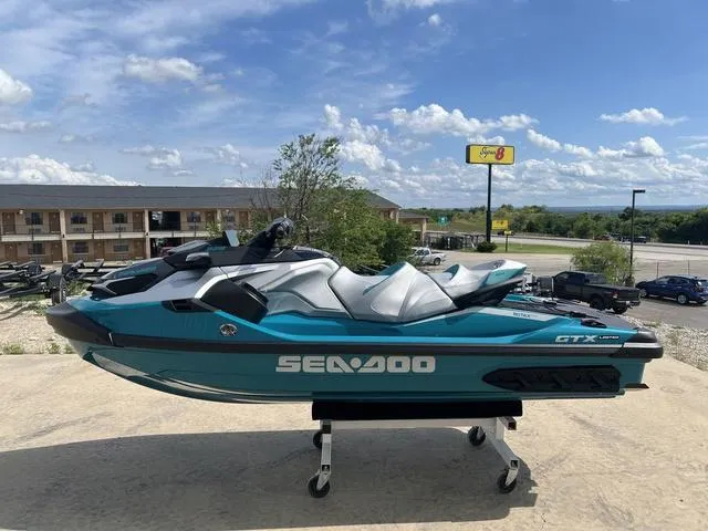 Slide: The Image of Sea-Doo GTX 2025 - 5