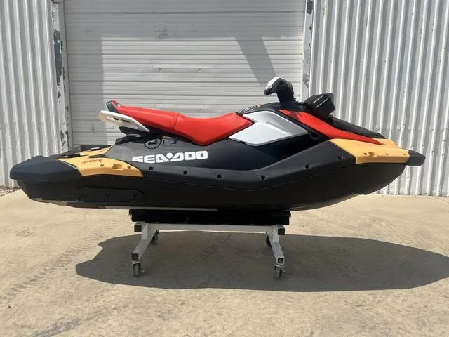 The Image of Sea-Doo Spark for 3 2025 - 1
