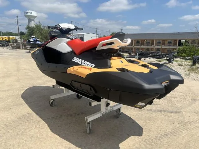 Slide: The Image of Sea-Doo Spark for 3 2025 - 6