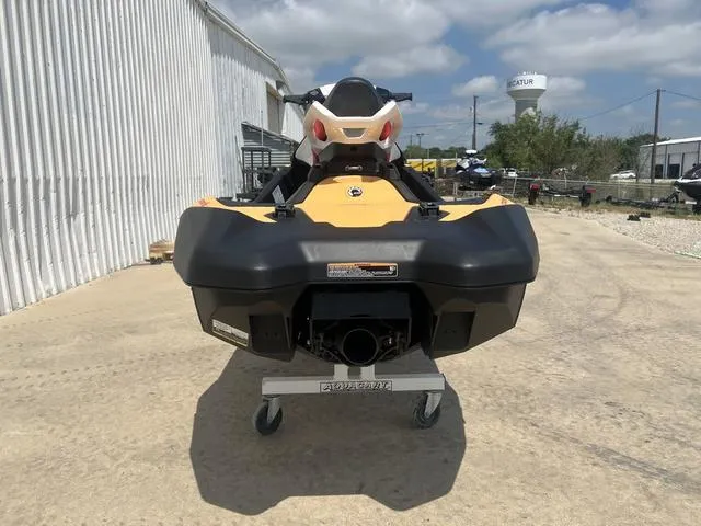 Slide: The Image of Sea-Doo Spark for 3 2025 - 7