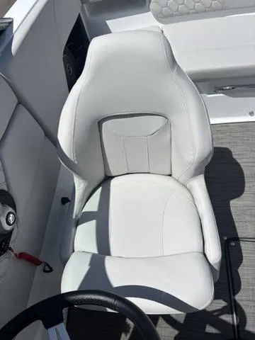 Slide: The Image of Four Winns H1 2025 - 14