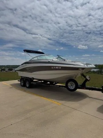 Slide: The Image of Crownline Boats E 235 2020 - 4