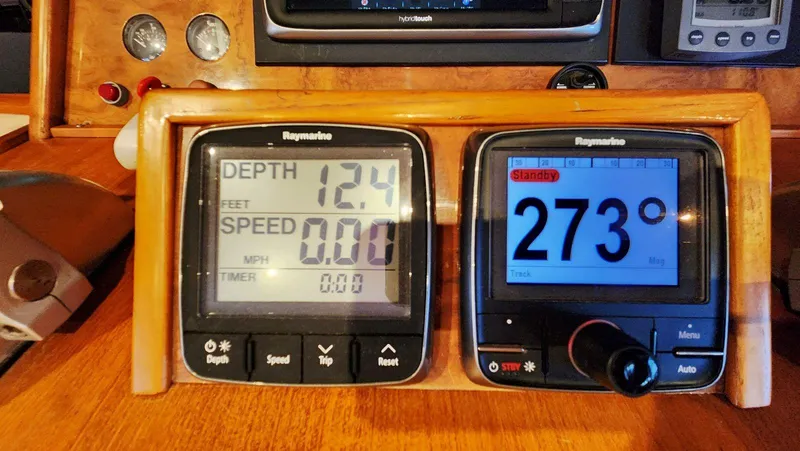 Slide: The Image of Ocean Alexander 511 Classico 2000 - 28