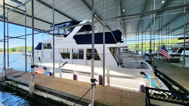 Slide: The Image of Ocean Alexander 511 Classico 2000 - 4