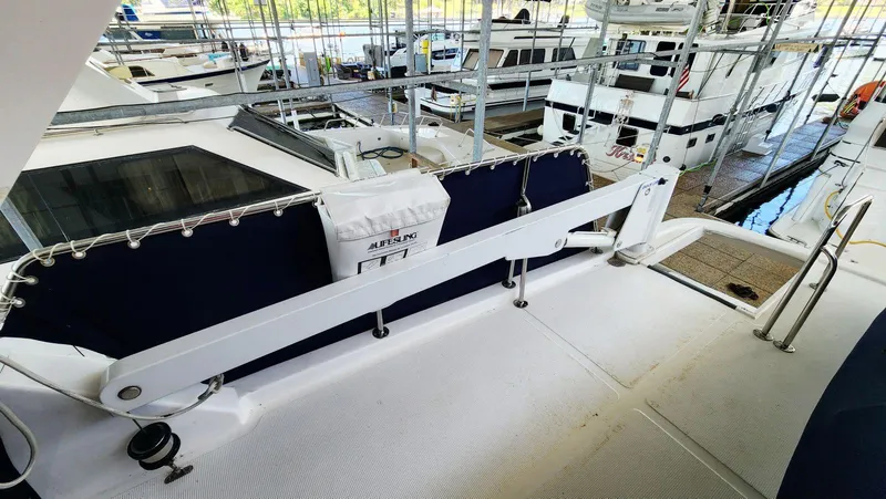 Slide: The Image of Ocean Alexander 511 Classico 2000 - 68