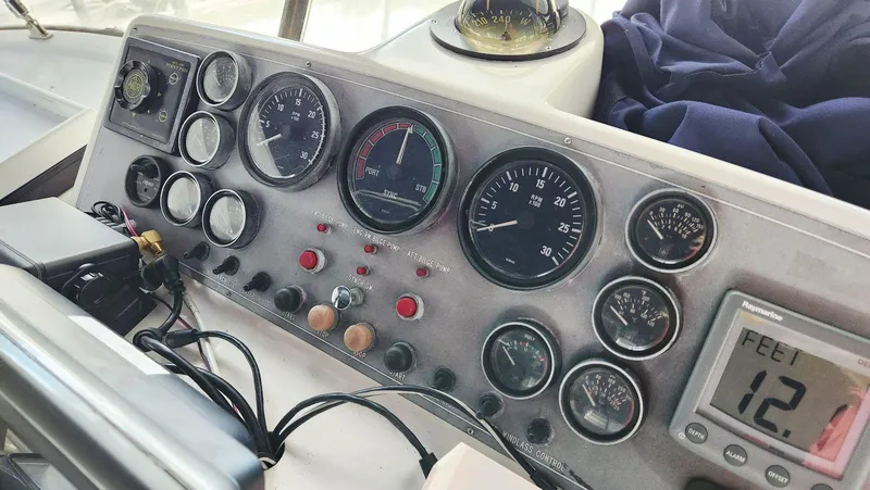 Slide: The Image of Ocean Alexander 511 Classico 2000 - 74