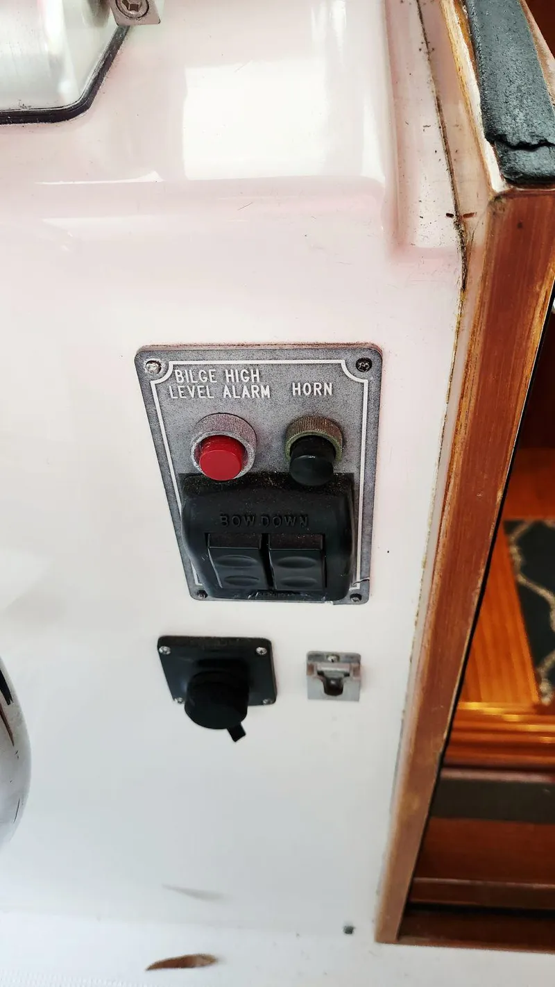 Slide: The Image of Ocean Alexander 511 Classico 2000 - 77