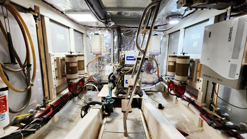 Slide: The Image of Ocean Alexander 511 Classico 2000 - 85