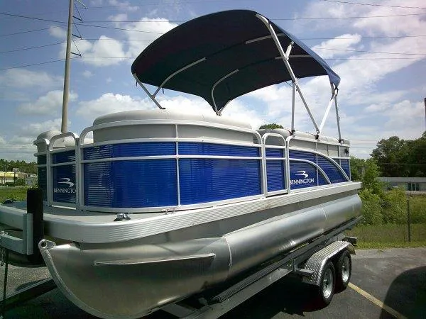 The Image of Bennington 188SVL 2025 - 1