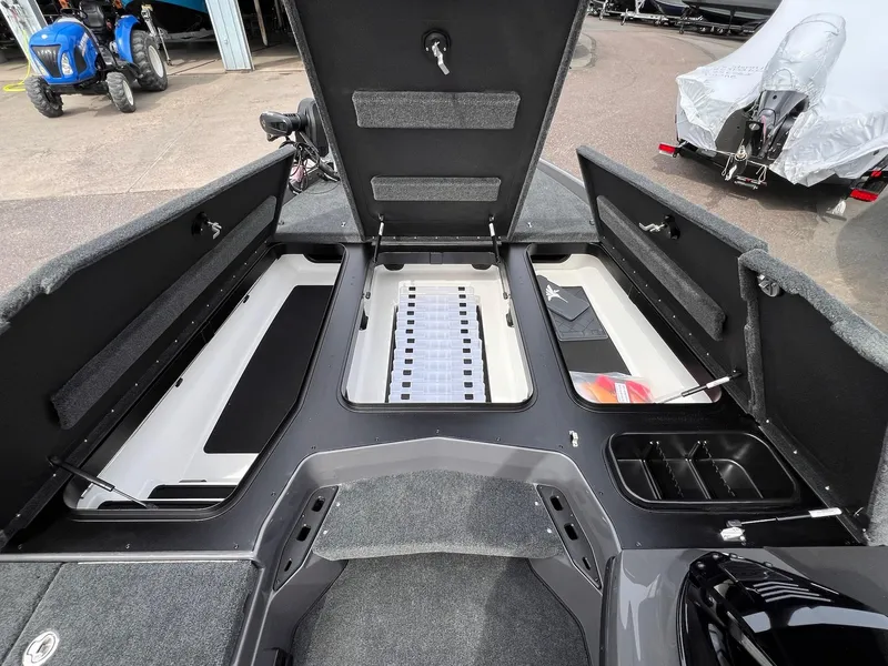 Slide: The Image of Skeeter ZXR21 2025 - 14