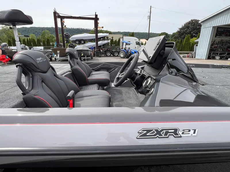 Slide: The Image of Skeeter ZXR21 2025 - 19