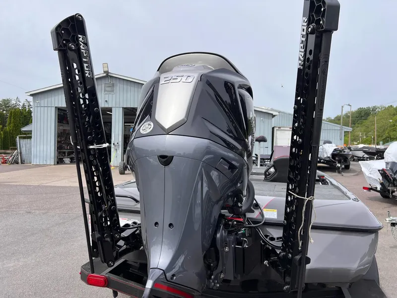 Slide: The Image of Skeeter ZXR21 2025 - 7