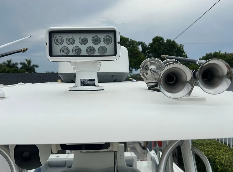 Slide: The Image of 2006 Hydra-Sports Vector 2900 CC boat with LED lights and dual horns on the roof. - 15