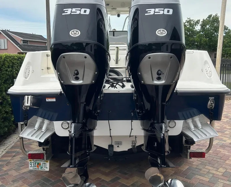 Slide: The Image of 2006 Hydra-Sports Vector 2900 CC with twin 350 horsepower engines, rear view. - 5