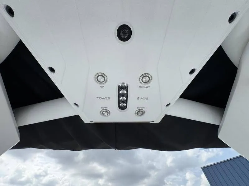 Slide: The Image of Supra SE 575 2025 - 19