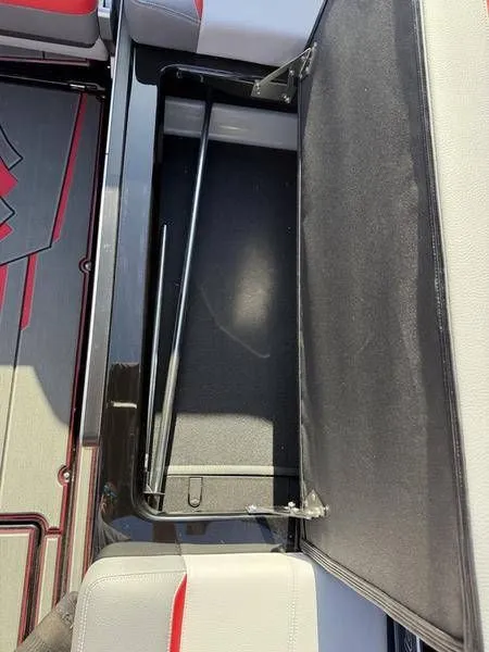 Slide: The Image of Supra SL 450 2025 - 16