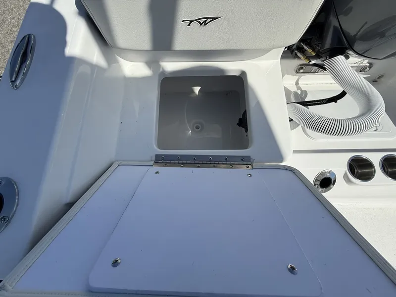 Slide: The Image of Tidewater 198 CC Adventure 2025 - 11