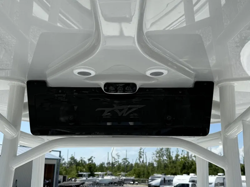 Slide: The Image of Tidewater 198 CC Adventure 2025 - 9