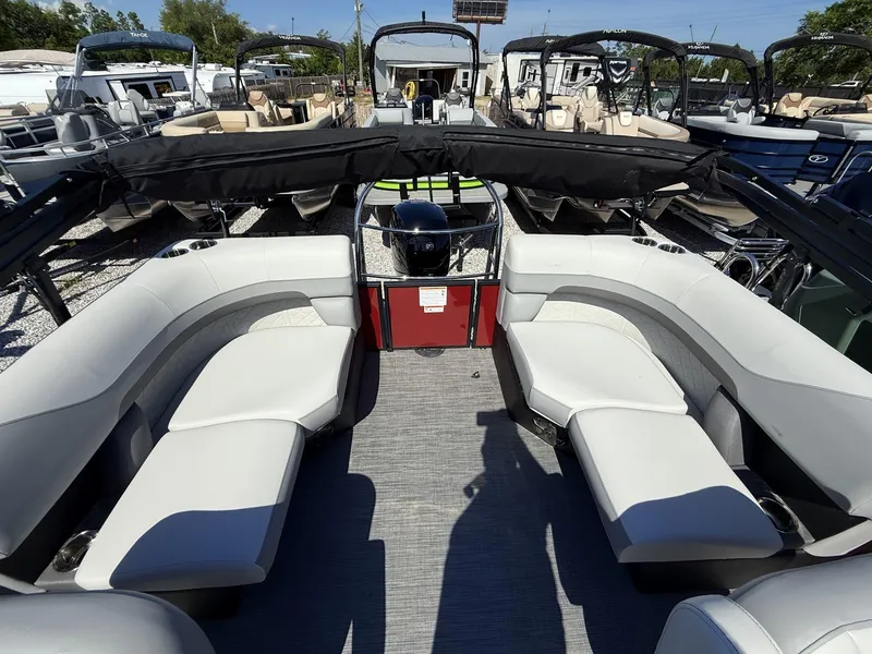 Slide: The Image of Lowe Ss 230 2025 - 11