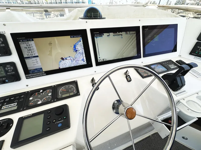 Slide: The Image of Mikelson 61 Sportfisher 2000 - 58