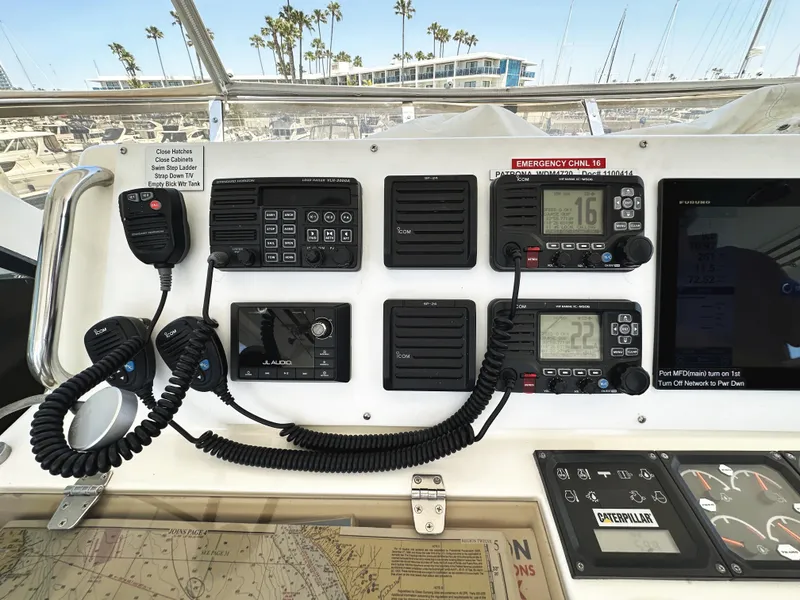 Slide: The Image of Mikelson 61 Sportfisher 2000 - 59