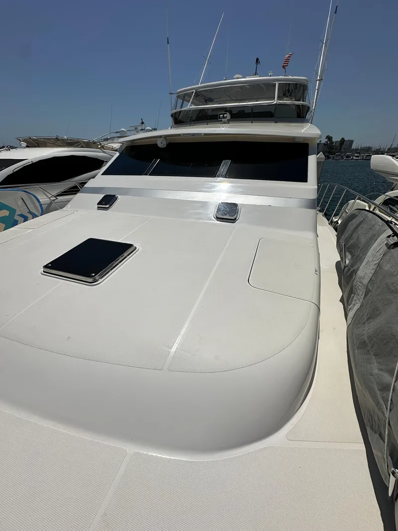 Slide: The Image of Mikelson 61 Sportfisher 2000 - 66