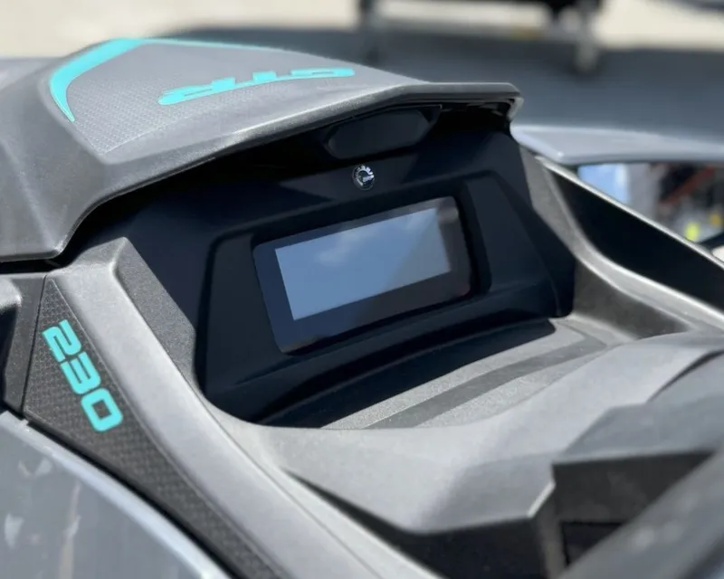 Slide: The Image of Sea-Doo GTR 230 2025 - 10