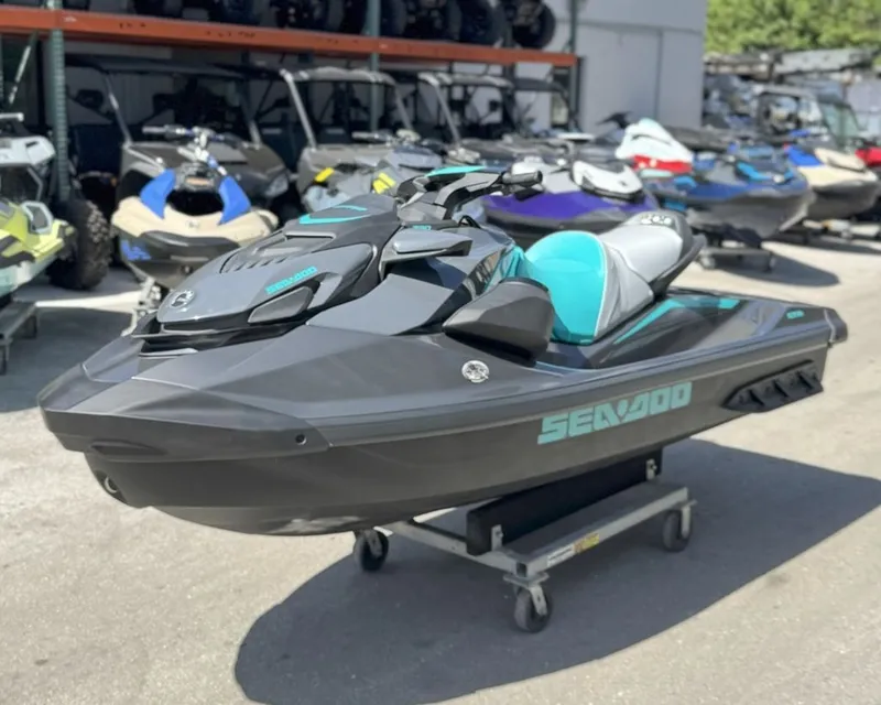 Slide: The Image of Sea-Doo GTR 230 2025 - 2