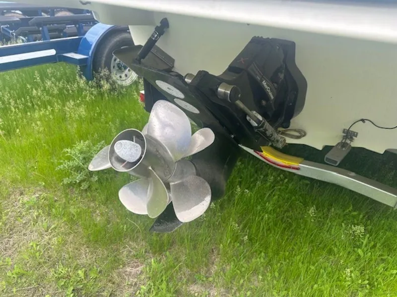 Slide: The Image of Sea Ray SLX 280 2018 - 16