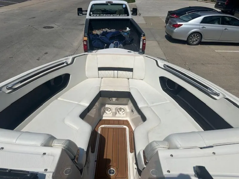 Slide: The Image of Sea Ray SLX 280 2018 - 18