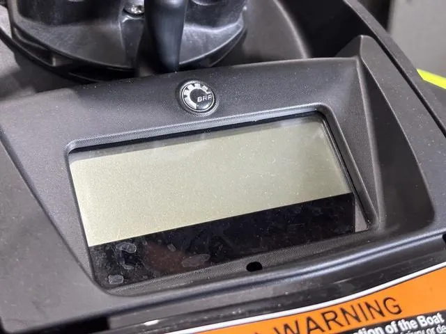 Slide: The Image of Sea-Doo Spark Trixx For 3 Rotax 900 ACE - 90 Ibr A 2025 - 10