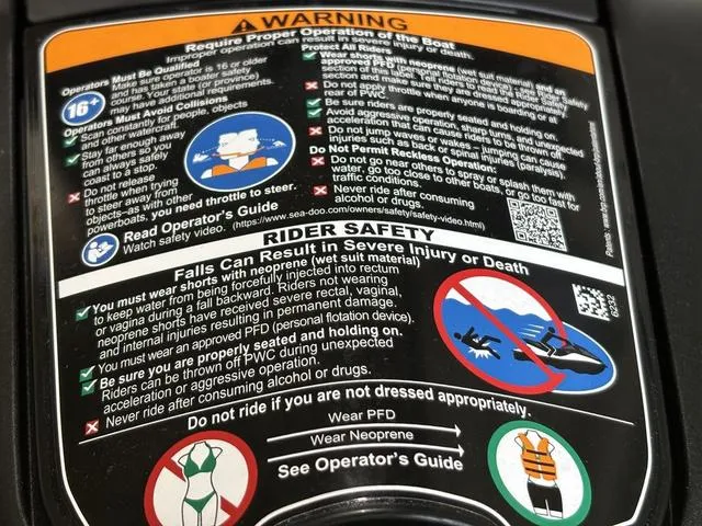 Slide: The Image of Sea-Doo Spark Trixx For 3 Rotax 900 ACE - 90 Ibr A 2025 - 11