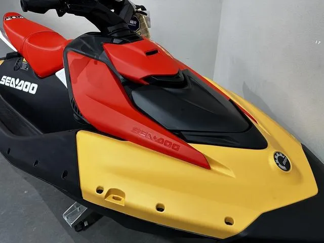 Slide: The Image of Sea-Doo Spark® for 3 Rotax® 900 ACE™ - 90 CONV with IB 2024 - 7