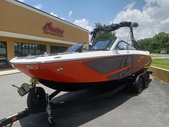 Slide: The Image of Scarab 235 LX Wake 2025 - 16