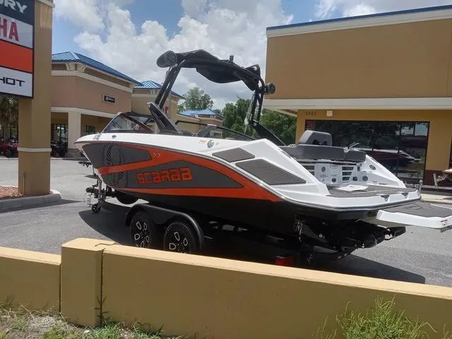 Slide: The Image of Scarab 235 LX Wake 2025 - 20