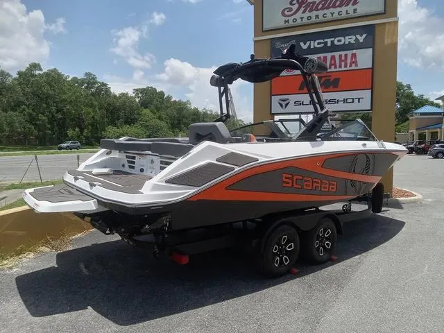 Slide: The Image of Scarab 235 LX Wake 2025 - 9